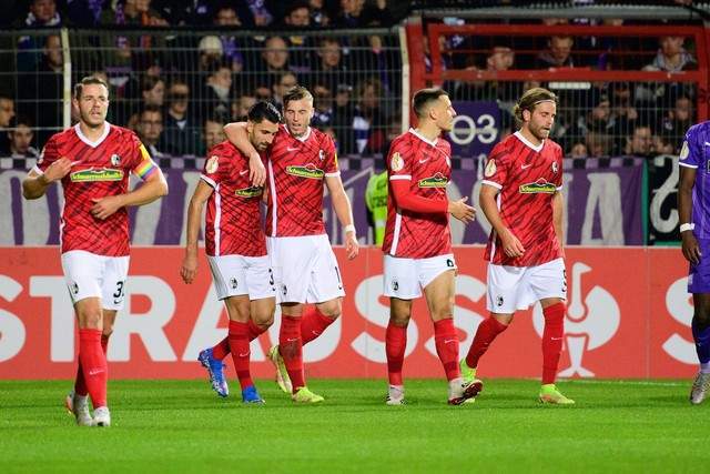 穆里尼奥希望引进埃尔莫索和博卡中场梅迪纳